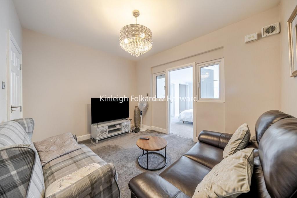 Apartment in London - More