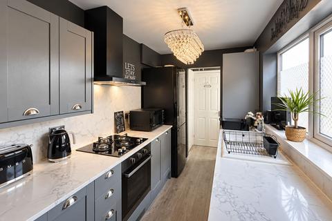 2 bedroom semi-detached house for sale, Guildford Street, Staines-upon-Thames, TW18