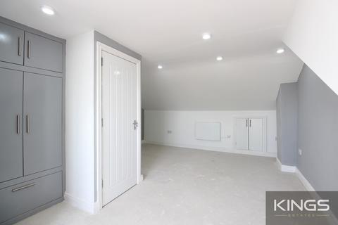 Studio to rent, Shirley High Street, Southampton
