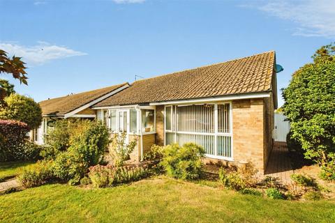 2 bedroom bungalow for sale, Newland Road, Upper Beeding, Steyning, West Sussex, BN44