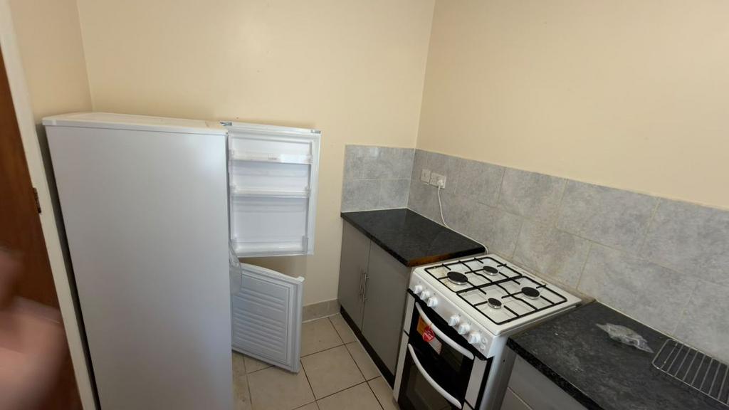 Apartment in Nottingham - More