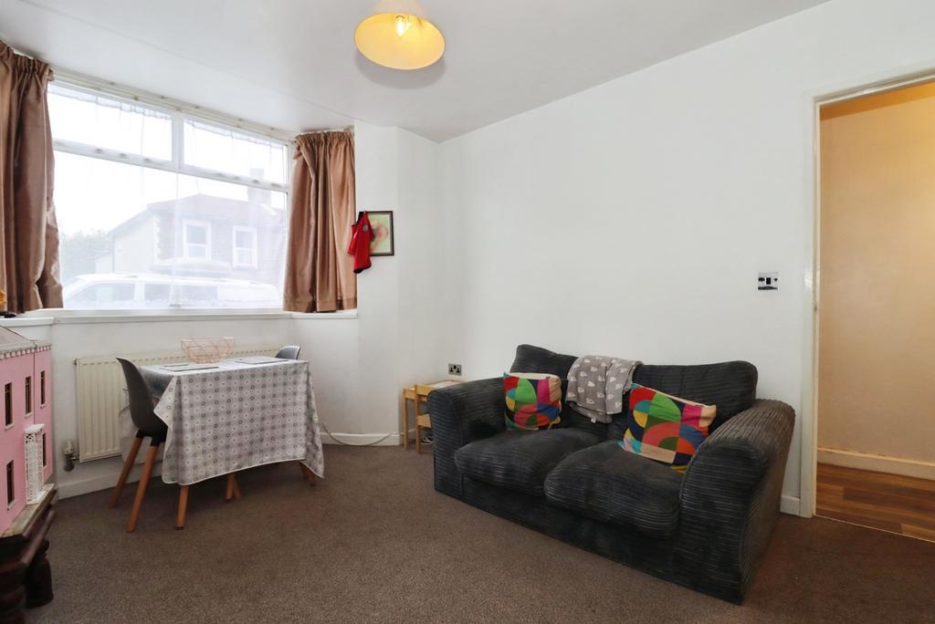 Apartment in Bristol - More