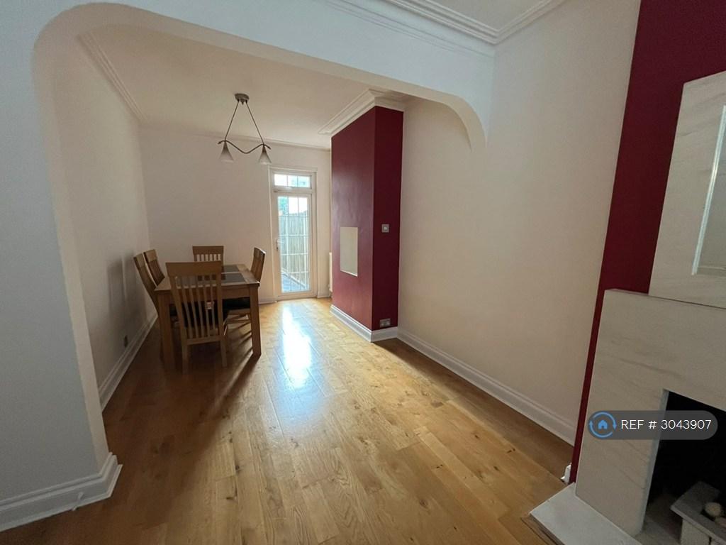 House in Barnet - View 2