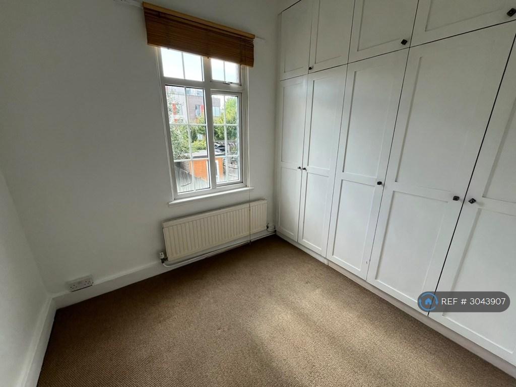 House in Barnet - View 5