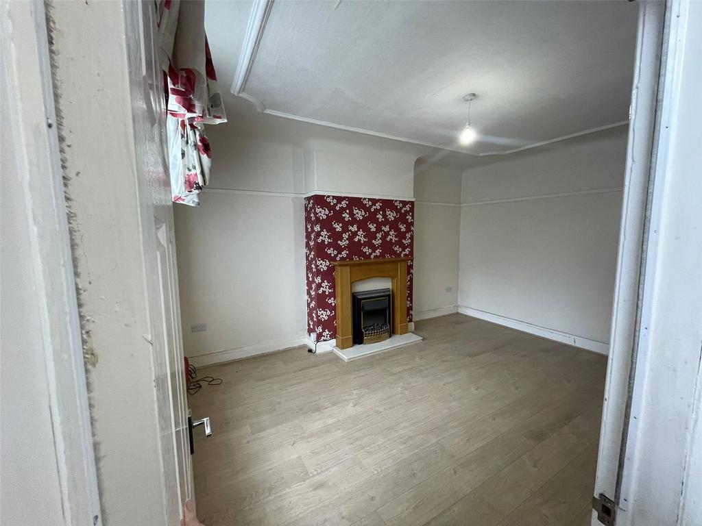 House in Sefton, Liverpool City Region - View 4