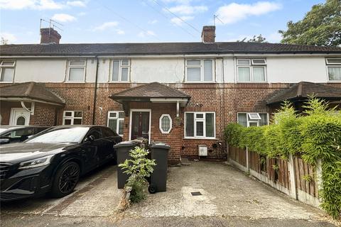 2 bedroom maisonette to rent, Grantham Gardens, Chadwell Heath RM6