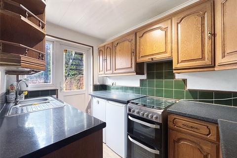 2 bedroom maisonette to rent, Grantham Gardens, Chadwell Heath RM6