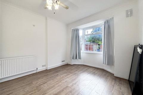 2 bedroom maisonette to rent, Grantham Gardens, Chadwell Heath RM6