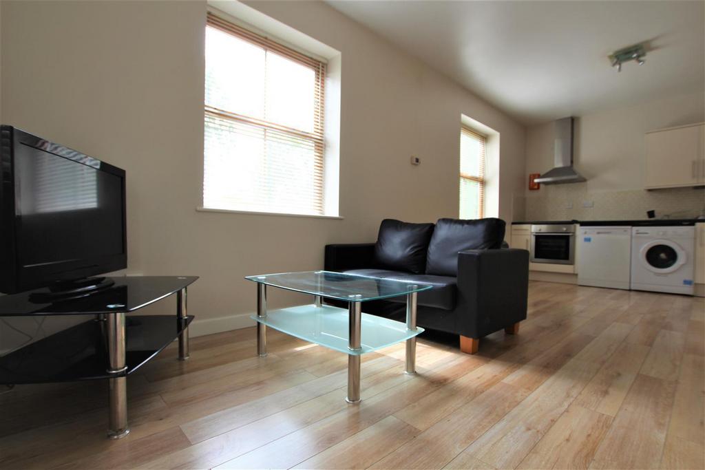 Apartment in Leicester - View 2