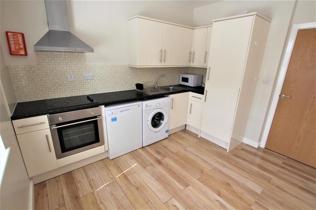 Apartment in Leicester - View 3