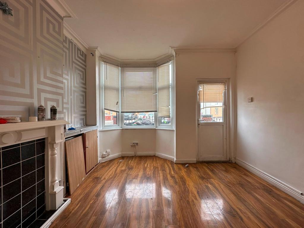 Apartment in Leicester - View 3