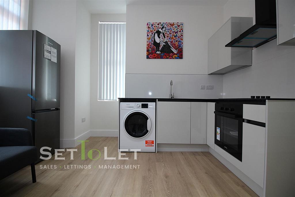 Apartment in Leicester - View 2