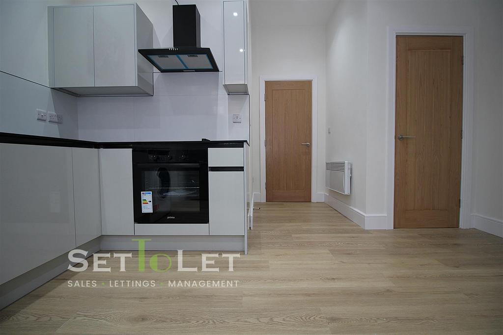Apartment in Leicester - View 4