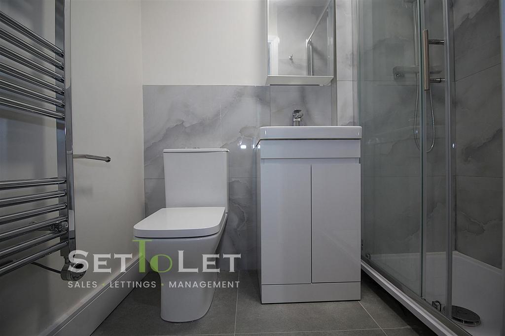 Apartment in Leicester - More