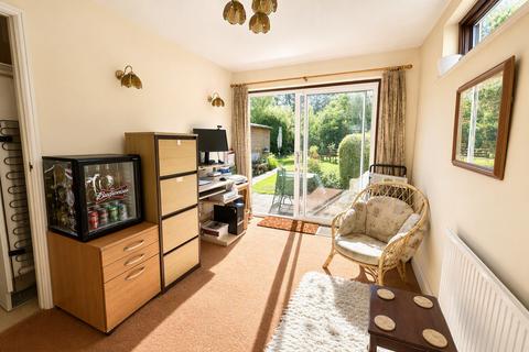 undefined, First Avenue, Watford, Hertfordshire, WD25