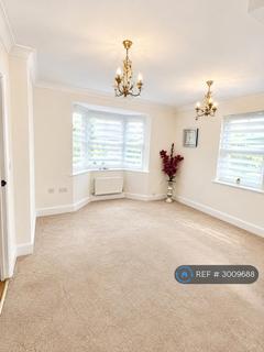 4 bedroom semi-detached house to rent, Elgar Bretts Court, Canterbury, CT1