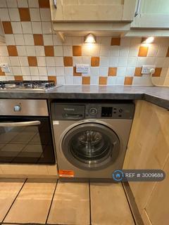 4 bedroom semi-detached house to rent, Elgar Bretts Court, Canterbury, CT1