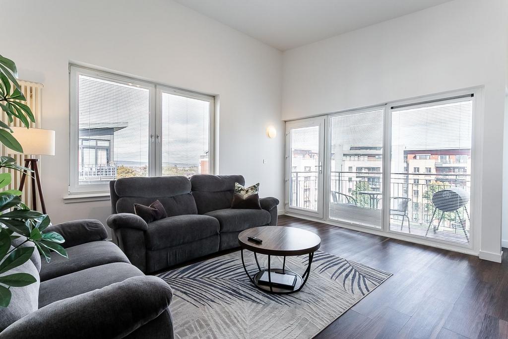 Apartment in Edinburgh - View 2