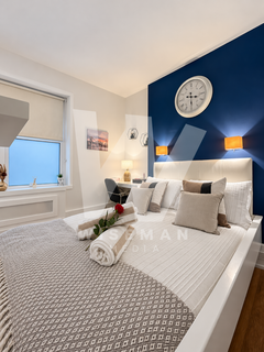 Studio to rent, Glasshouse Yard, London EC1A