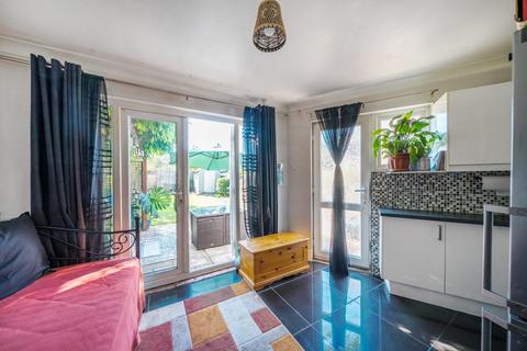 3 bedroom semi-detached house for sale, Constance Crescent, Hayes, BR2