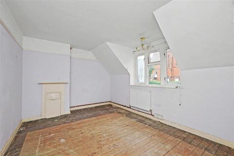 3 bedroom semi-detached house for sale, The Durlocks, FOLKESTONE