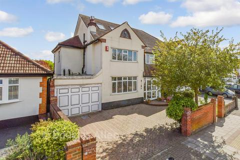 6 bedroom semi-detached house for sale, Havering Drive, Romford RM1