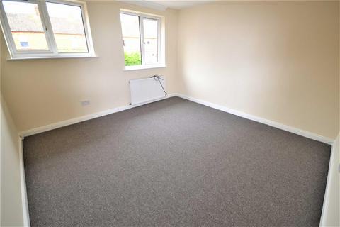 2 bedroom terraced house to rent, Jubilee Street, Kettering NN14
