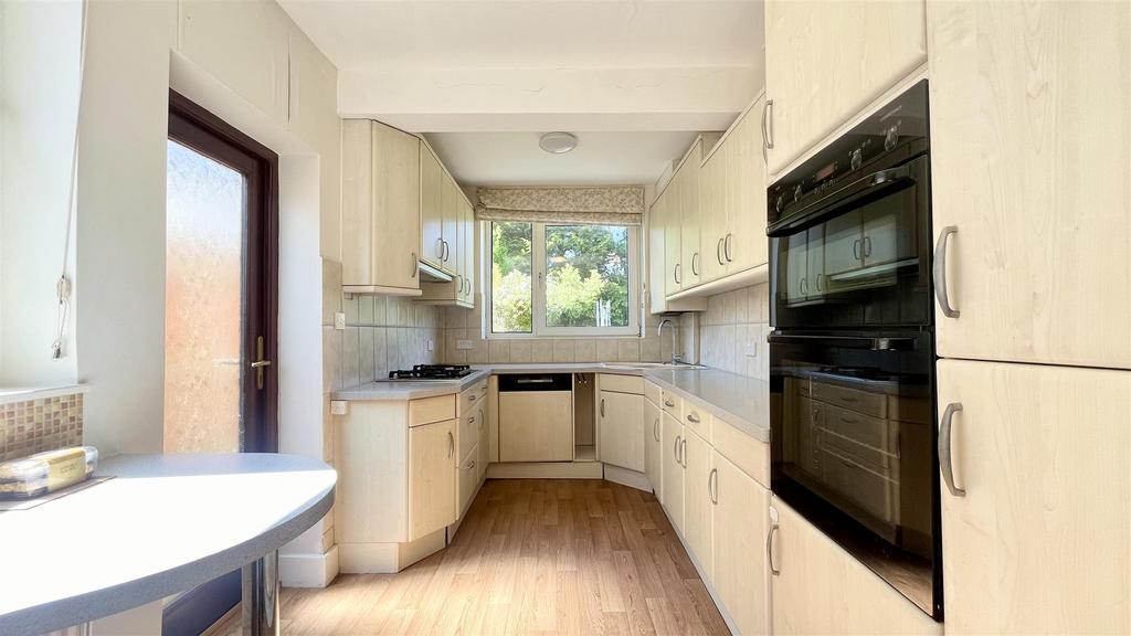 House in Cheam - More