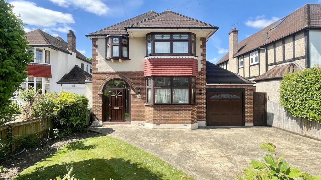 House in Cheam - View 4