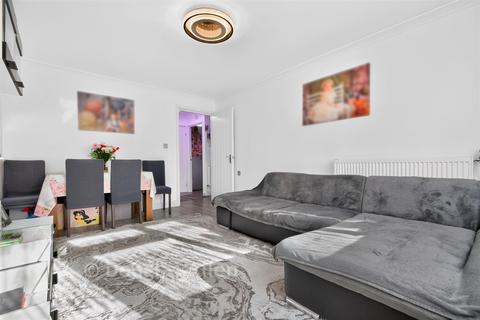 1 bedroom flat for sale, Hitchin Close, Romford RM3