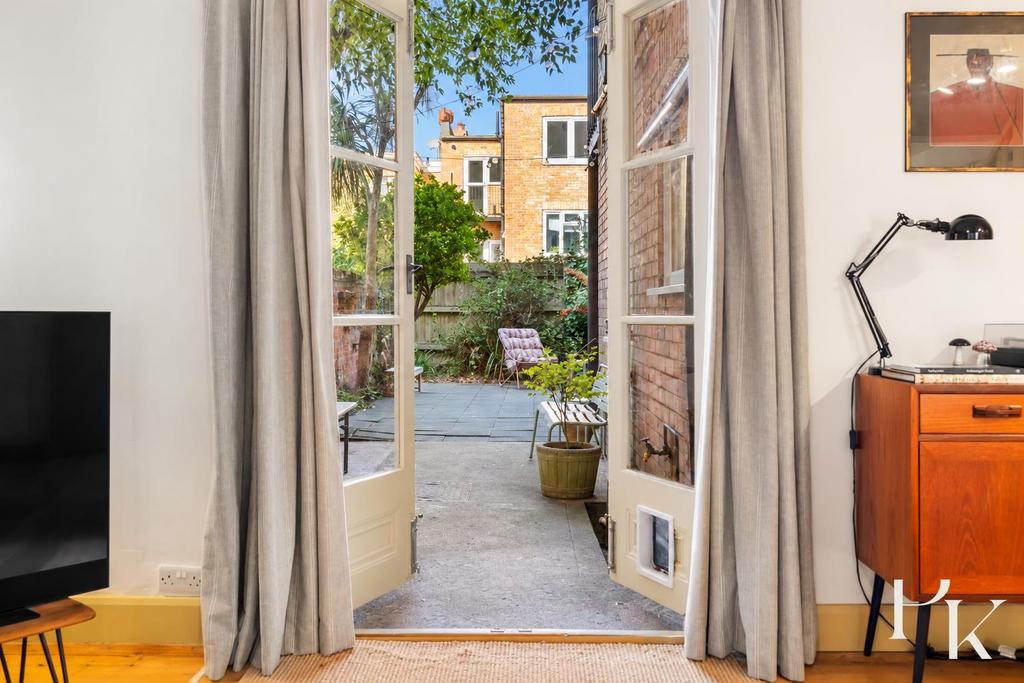 Apartment in Brighton - More
