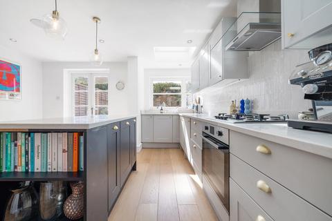 3 bedroom terraced house for sale, Nursery Road, SW9