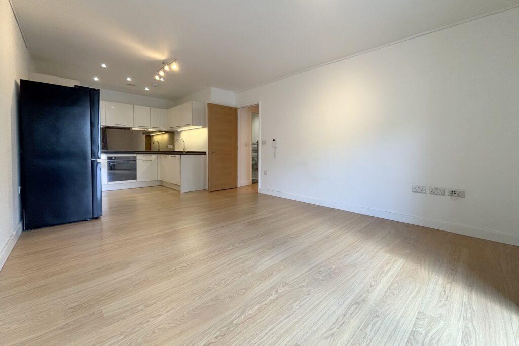 Apartment in Bournemouth, Lansdowne - View 3