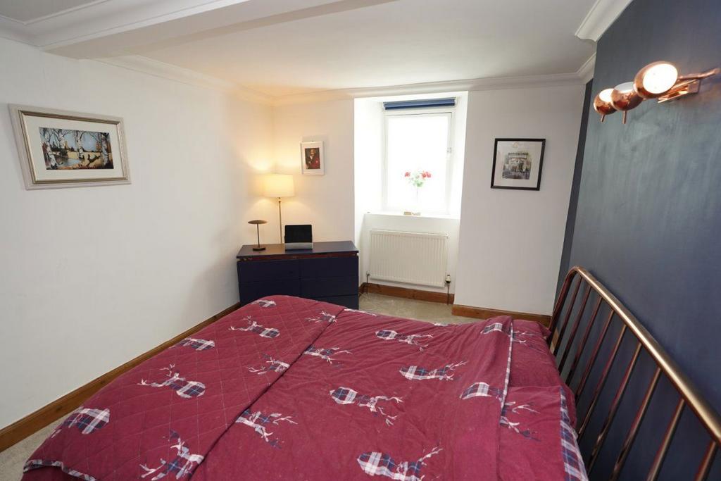 Apartment in Edinburgh - View 5