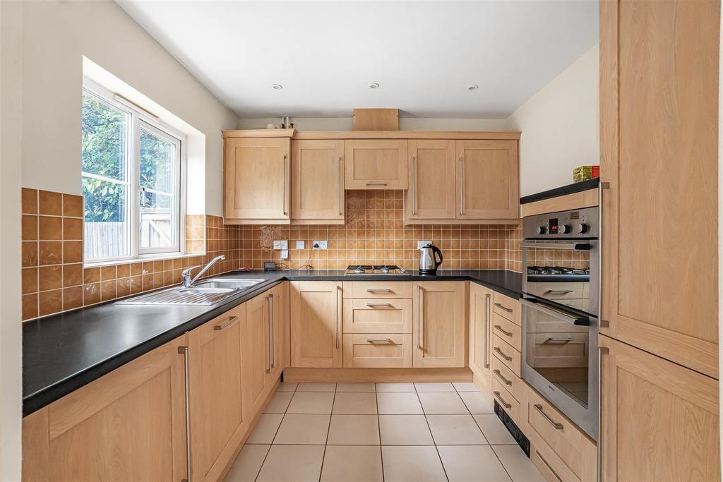 House in Reading - View 3