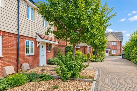 2 bedroom semi-detached house for sale, Augustus Avenue, Fordingbridge