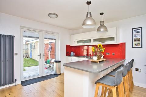 2 bedroom bungalow for sale, Guilford Avenue, Whitfield, Dover, Kent, CT16