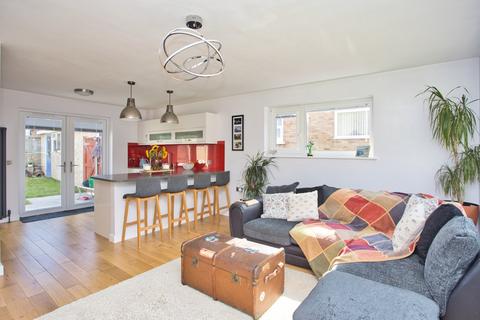 2 bedroom bungalow for sale, Guilford Avenue, Whitfield, Dover, Kent, CT16