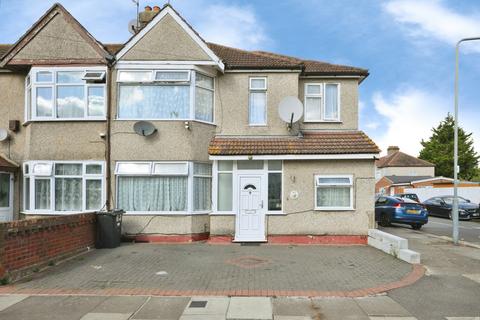 5 bedroom end of terrace house for sale, Trelawney Road, Ilford, IG6