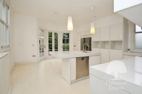 4 bedroom semi-detached house to rent, Charnwood Road, Uxbridge UB10