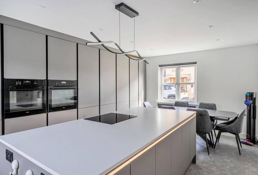 House in Bristol - View 3