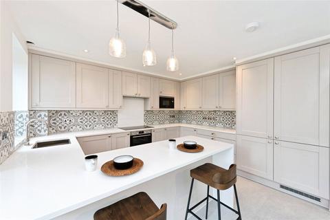3 bedroom bungalow for sale, Kennel Close, Fetcham, Leatherhead, Surrey, KT22