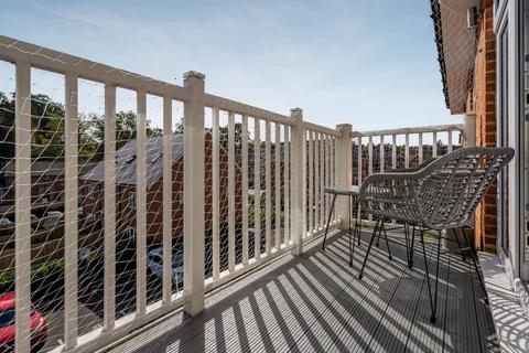 2 bedroom flat for sale, Hawthorne Place, Sunninghill