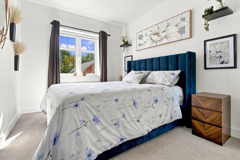 2 bedroom flat for sale, Hawthorne Place, Sunninghill
