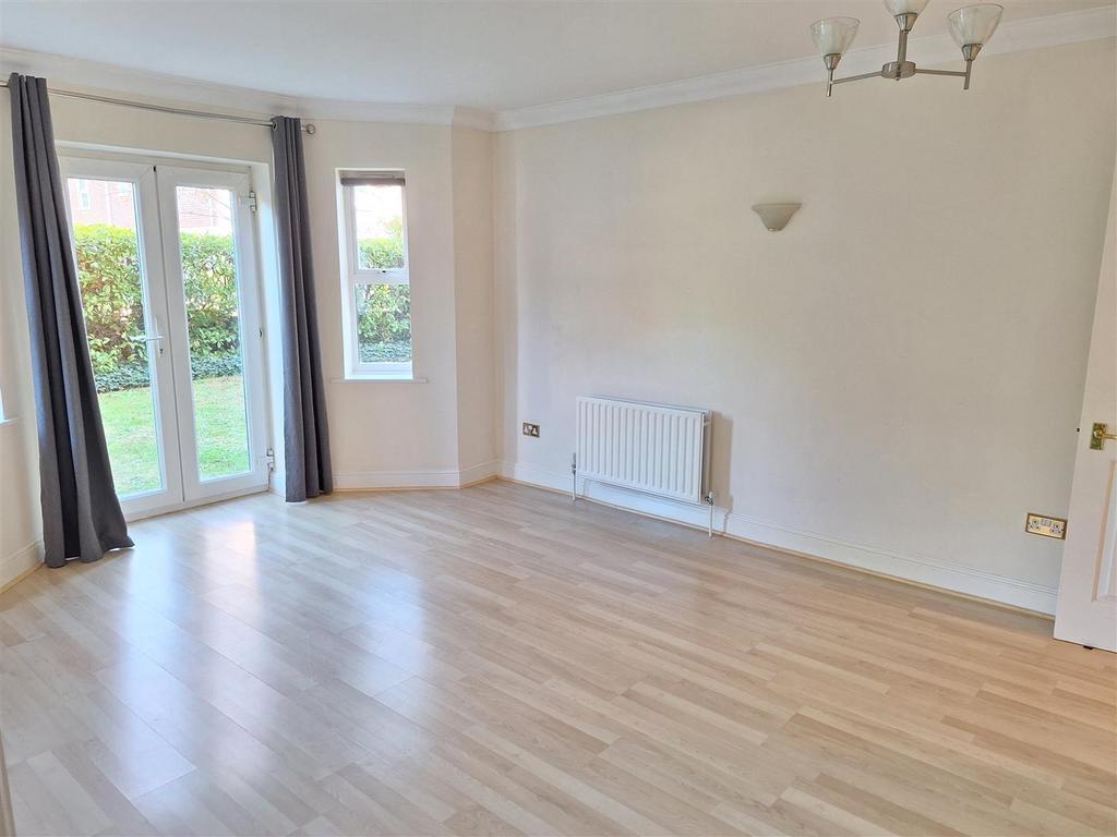 Apartment in Reading - More