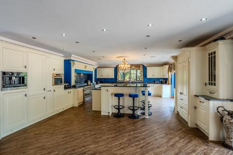 7 bedroom detached house for sale, Main Road, Great Yarmouth, NR29 3