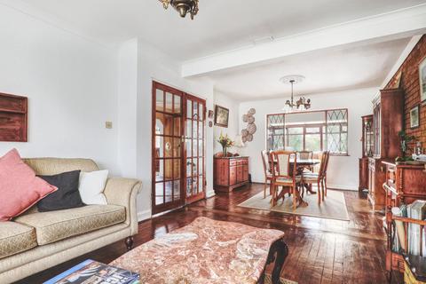 4 bedroom semi-detached house for sale, Hillview Gardens, Cheshunt, EN8