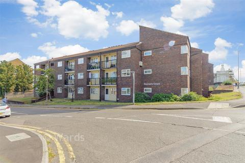 1 bedroom ground floor flat for sale, Rayners Court, Gravesend DA11