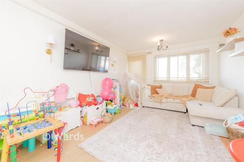 1 bedroom ground floor flat for sale, Rayners Court, Gravesend DA11