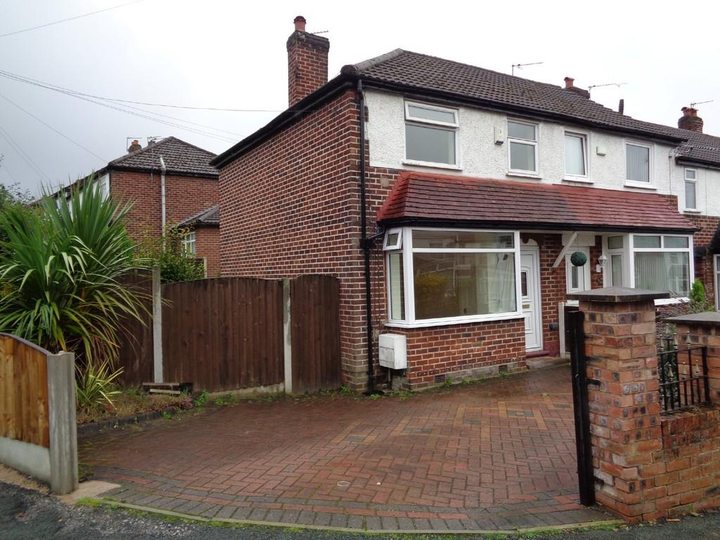 Caldecott Road, Blackley 2 bed semidetached house £550 pcm (£127 pw)